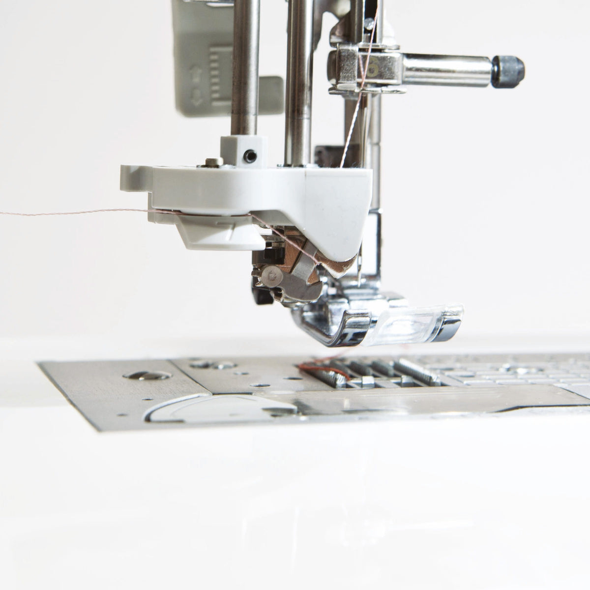 Brother F420 computerised sewing machine - adjustable presser foot pressure dial
